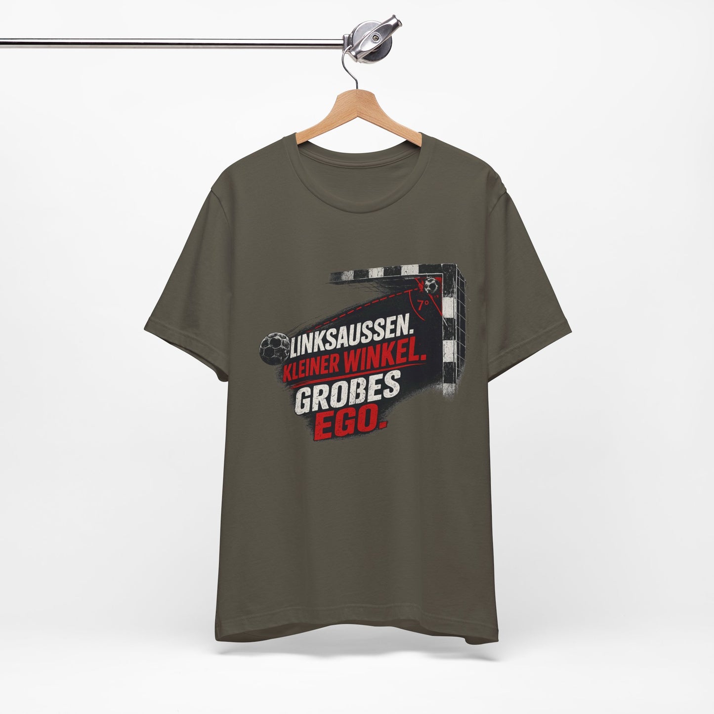 Linksaußen Shirt – Kleiner Winkel. Großes Ego.